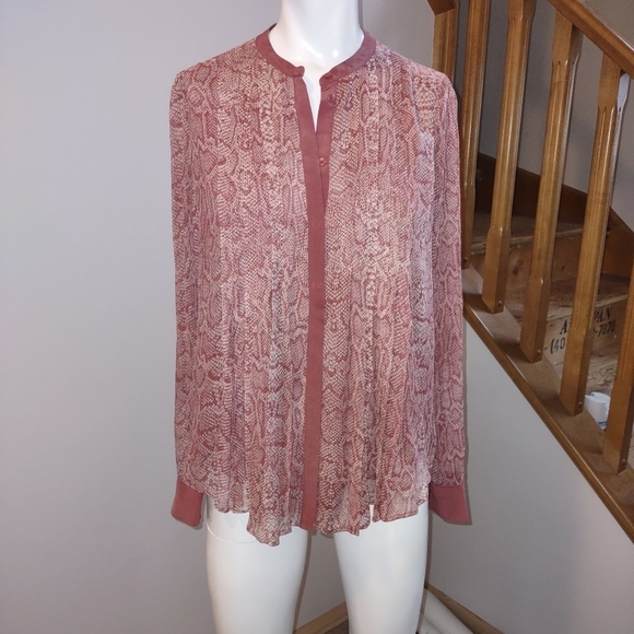 JOIE pink tassa snakeskin top - Picture 2 of 12